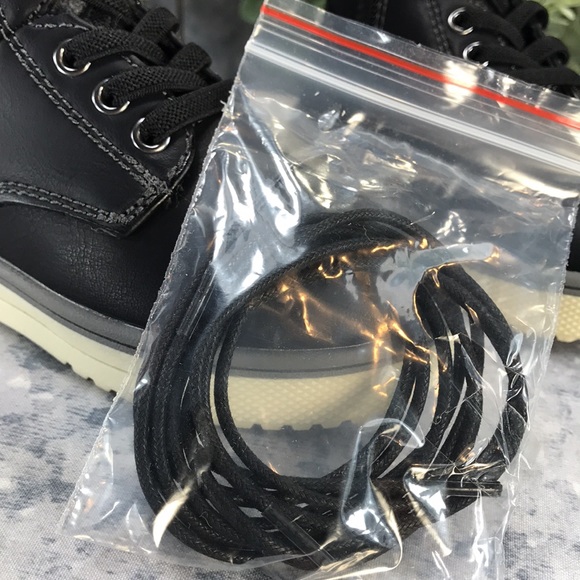 There Abouts Lil Conner Black Casual Hiker Boots with Combo Laces Boys 7M🖤NWT🖤 - Picture 9 of 15